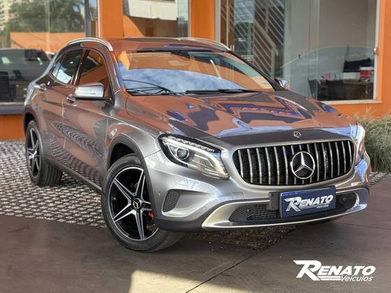 MERCEDES-BENZ GLA 200 1.6 CGI ADVANCE 16V TURBO FLEX 4P AUTOMÁTICO
